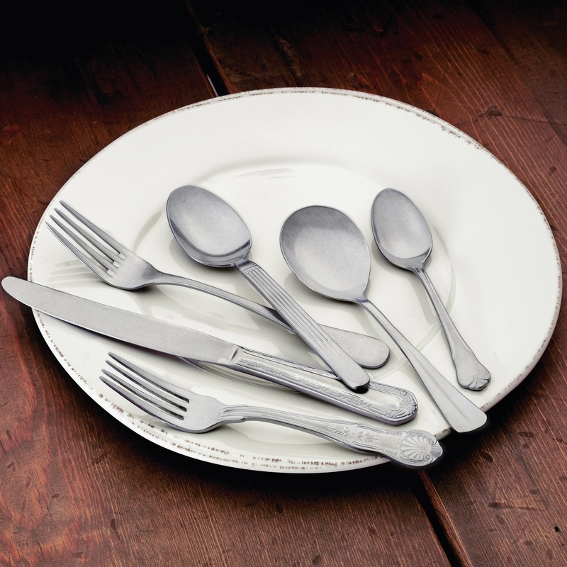 World Tableware 998 030 Farmhouse 7 1/4″ 18/0 Stainless Steel Heavy Weight Utility / Dessert Fork – 12/Pack