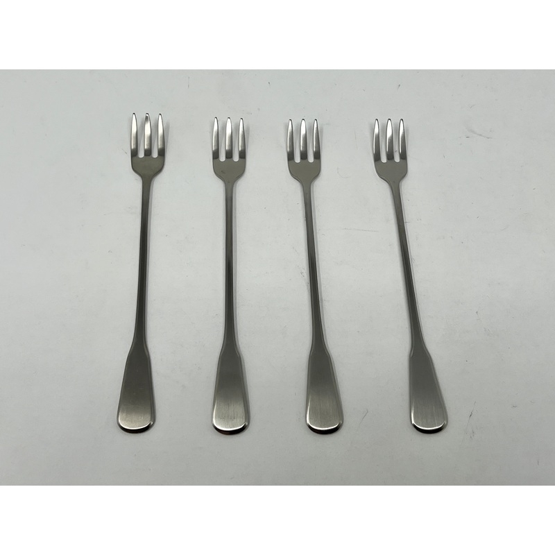Oneida Independence Set of 4 Seafood Forks