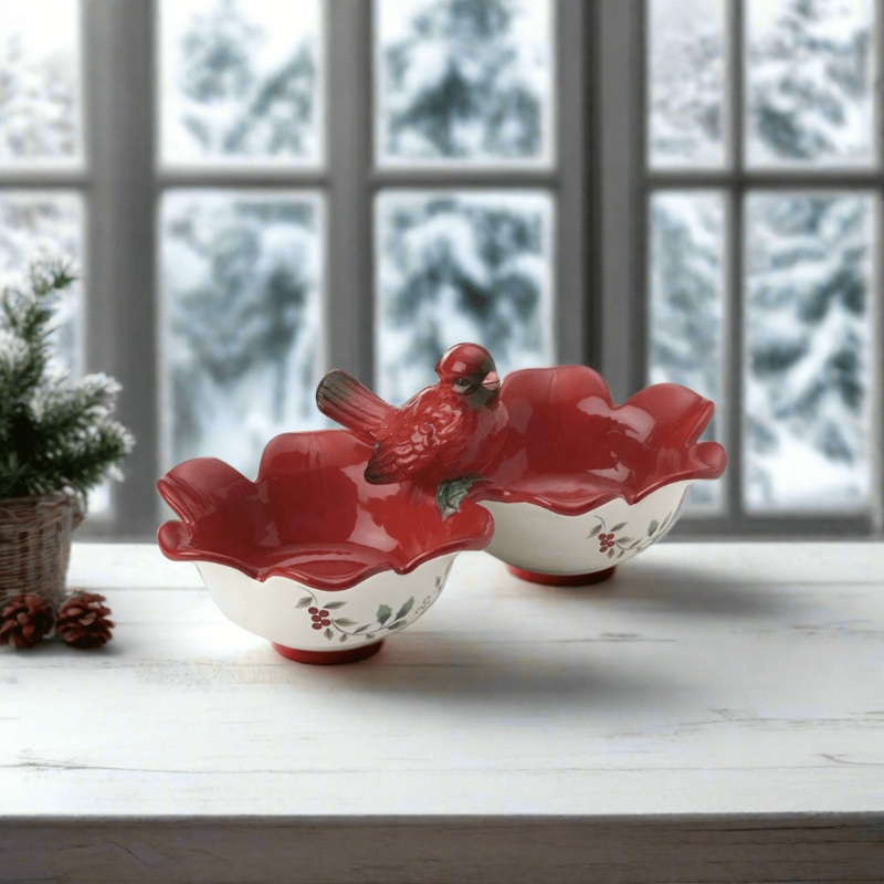 Winterberry 2 Section Cardinal Serve Bowl