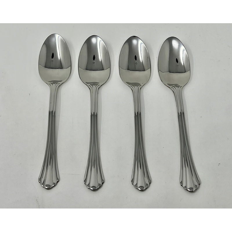 Oneida Dublin Set of 4 Teaspoons 6 1/4″