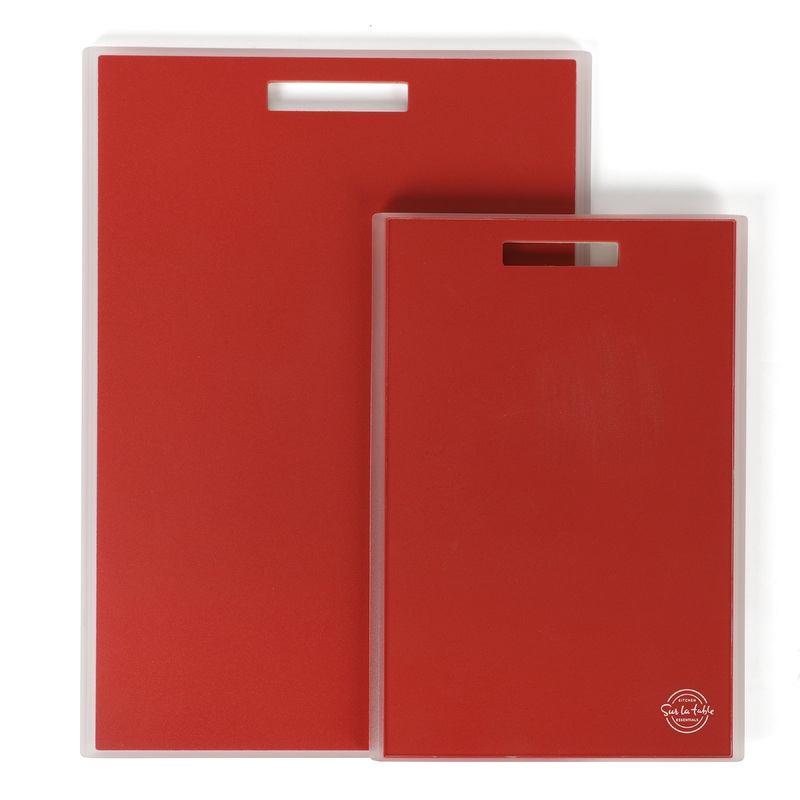 Sur La Table Kitchen Essentials 2-Piece (17″ x 12″ & 13″ x 9″) Polypropylene Cutting Board Set
