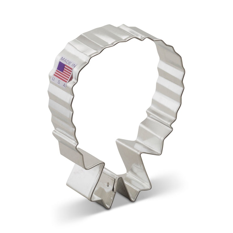 Ann Clark – Wreath with Bow Cookie Cutter