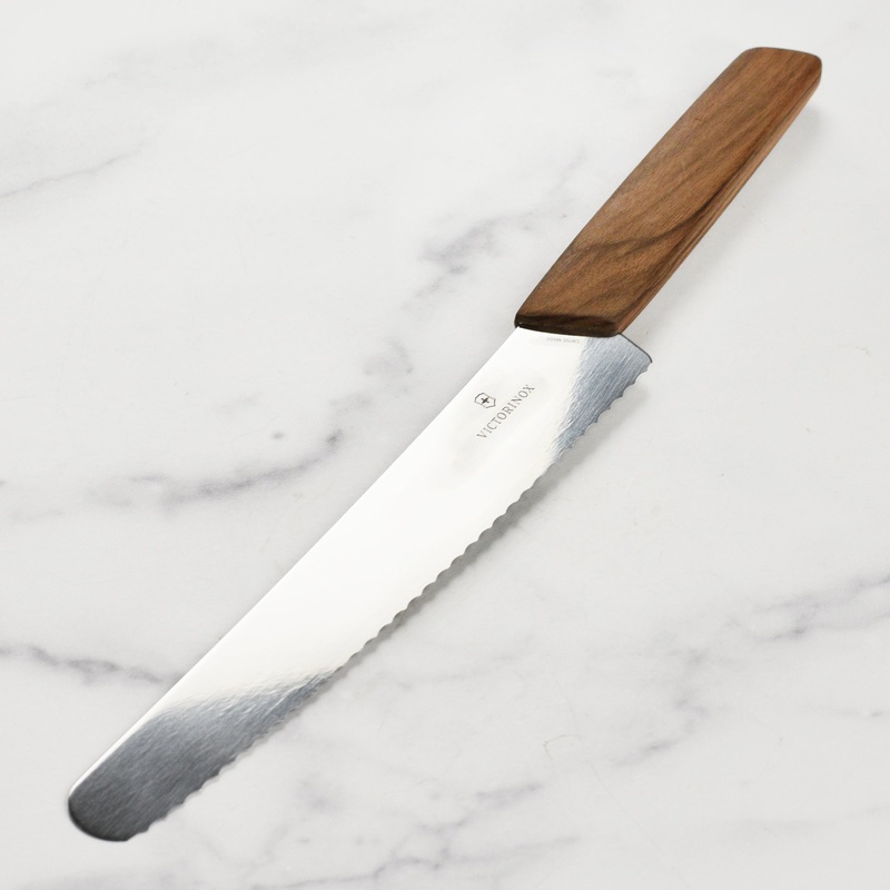 Victorinox Swiss Modern Wood 8.5″ Bread Knife