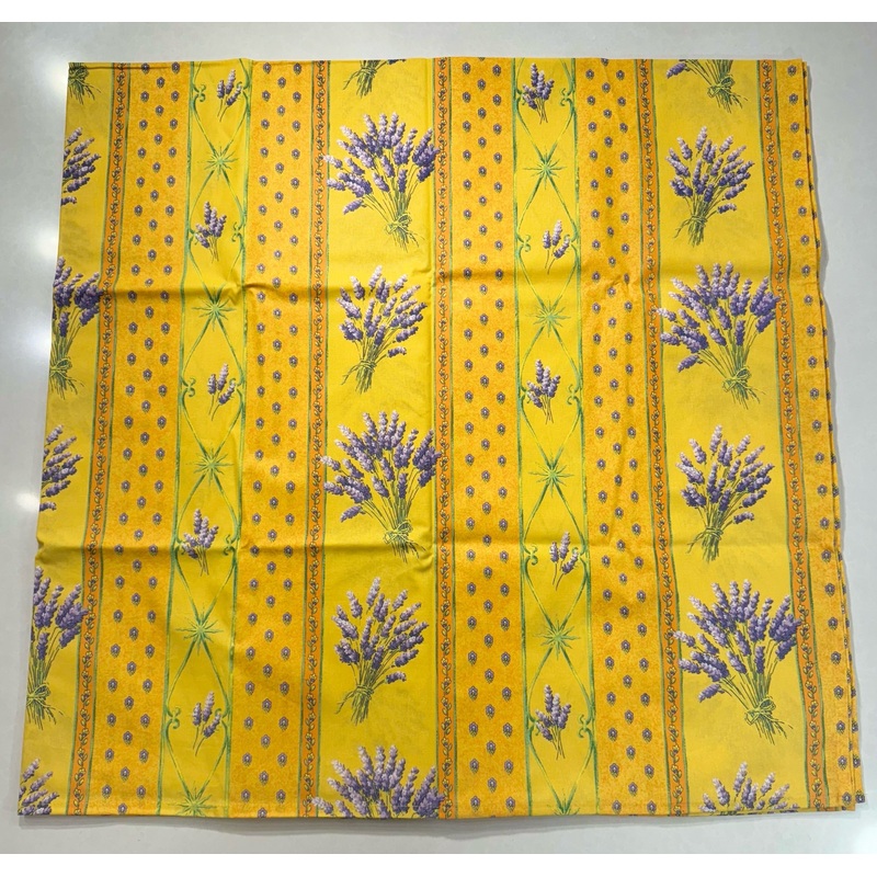 Le Cluny- Provence Lavender Yellow Tablecloth (58″ Square)