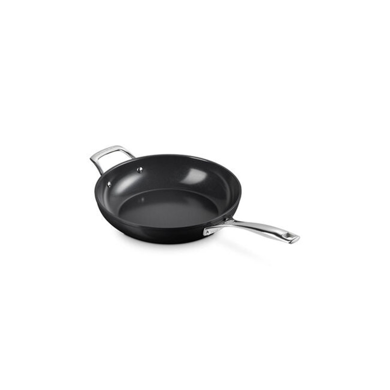 Le Creuset – Essential Non-stick Ceramic Deep Fry Pan
