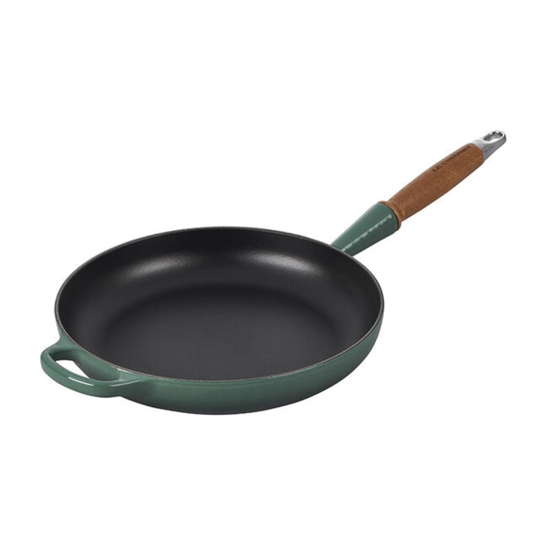 Le Creuset 10 1/4″ Signature Round Enameled Cast Iron Alphine Wood Handle Fry Pan – Artichaut