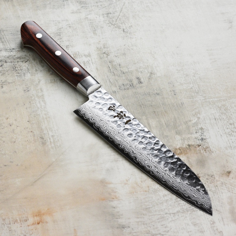 Ittetsu VG10 Hammered Damascus 7″ Santoku
