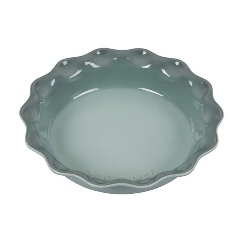 Le Creuset Heritage Fluted Pie Dish – Sea Salt