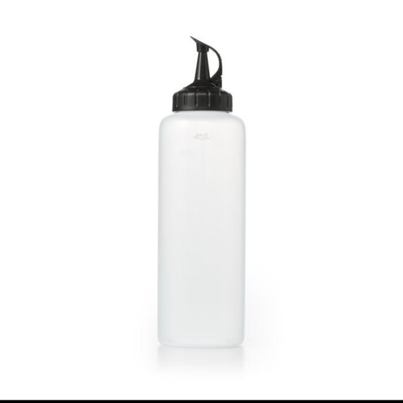OXO Good Grips Chef’s Squeeze Bottle – 16 oz