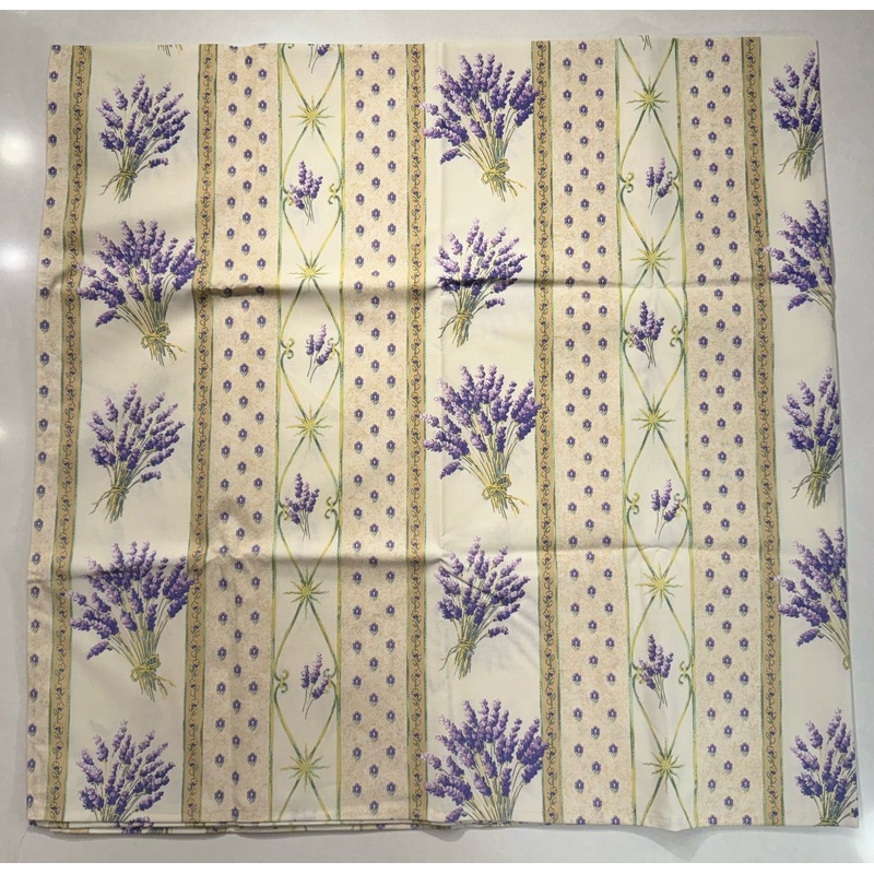 Le Cluny- Provence Lavender Creme Tablecloth (58″ Square)