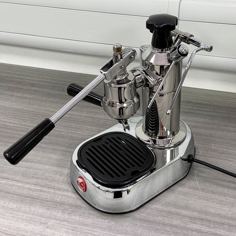 SHOWROOM MODEL La Pavoni Europiccola (Chrome Base black handles) 220v – LPLELQ01UK