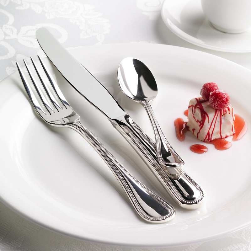 World Tableware 407 016 Calais 6 1/8″ 18/8 Stainless Steel Extra Heavy Weight Bouillon Spoon – 12/Pack