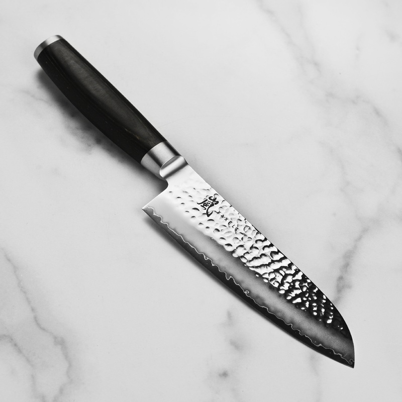 Yaxell Taishi 6.5″ Santoku Knife