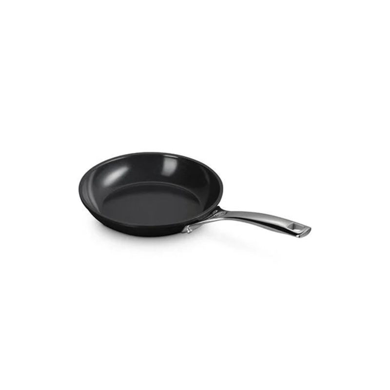 Le Creuset Essential Non-stick Ceramic Fry Pan 8″