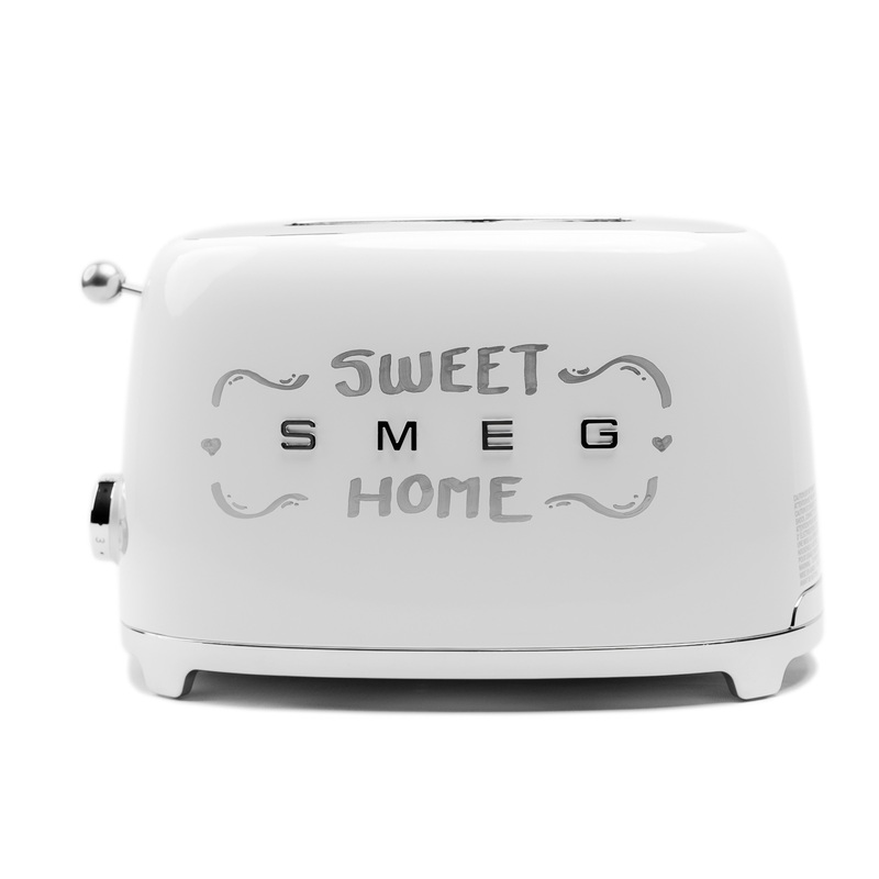 Smeg 2×2 Slice Toaster by Roxana Frontini Series “Love Sweet Home”