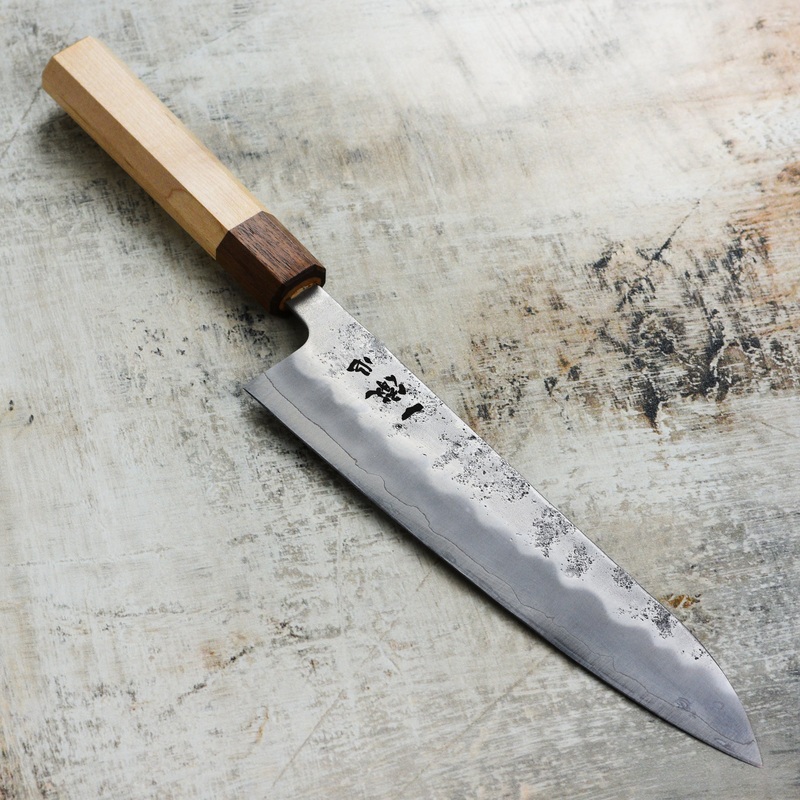 Ittetsu Ginsan Nashiji 8.25″ Gyuto