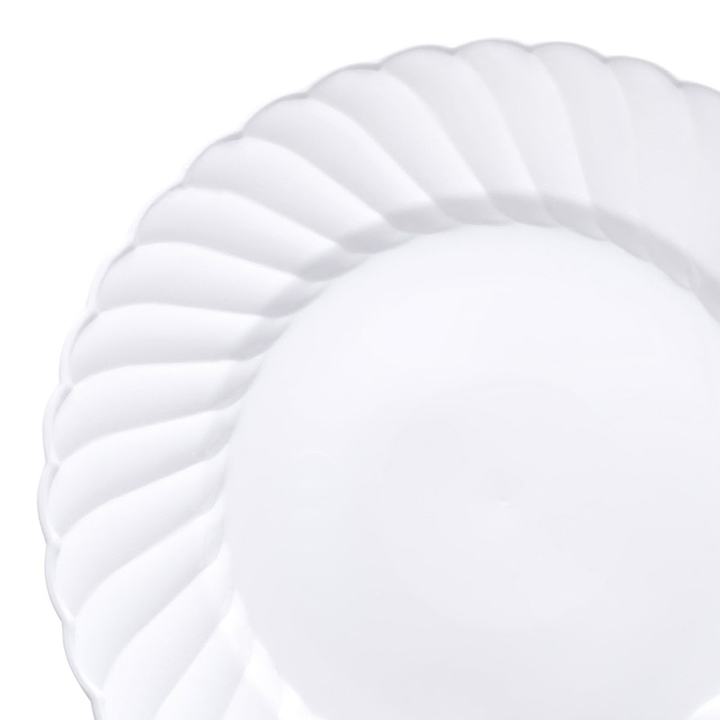 White Flair Plastic Appetizer/Salad Plates (7.5″)