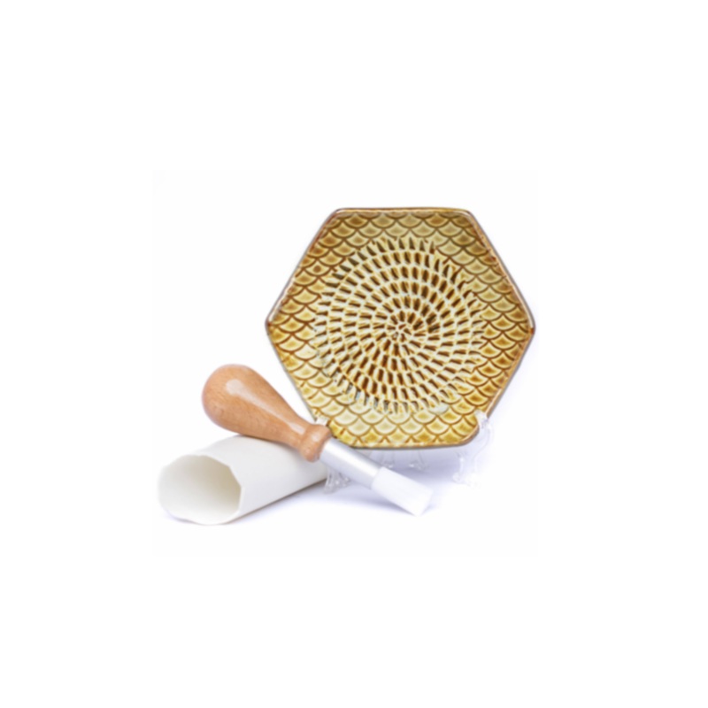 Ceramic Grater Set (3 Piece Set) – Golden Brown