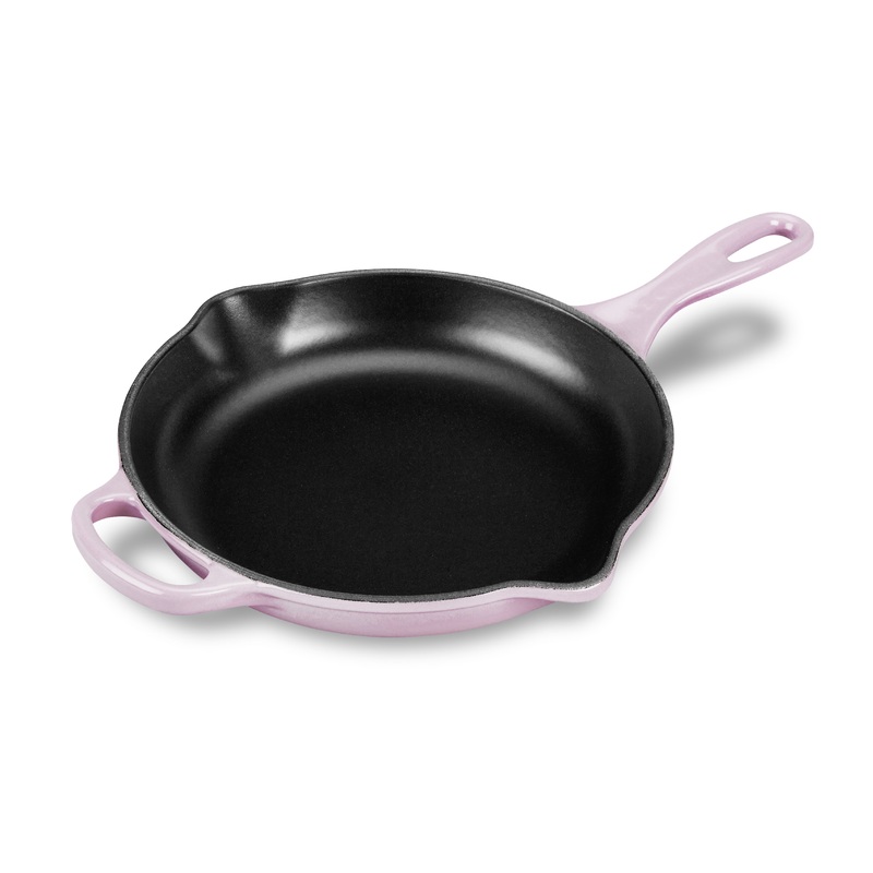 Le Creuset Signature Cast Iron 9″ Shallot Iron Handle Skillet