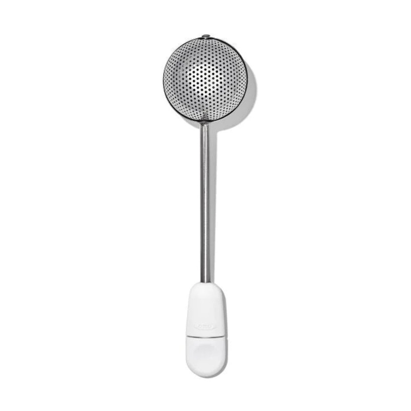 OXO Baker’s Dusting Wand
