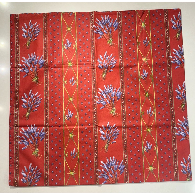 Le Cluny- Provence Lavender Red Tablecloth (58″ Square)