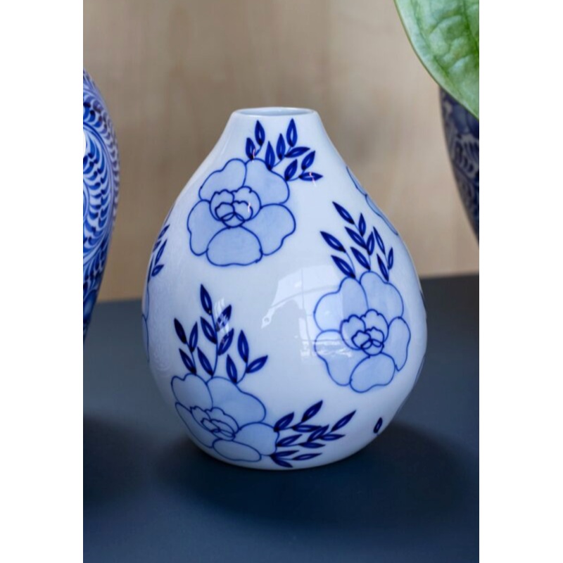 Eleanor Budvase 4″x 4.5″