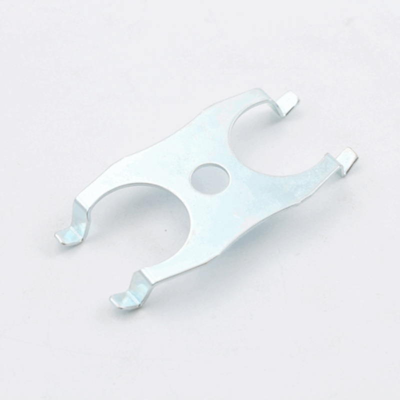 Thermostat retaining spring