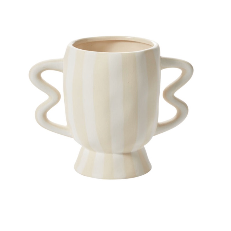 Akimbo Footed Pot 8.75″x 4.75″x 6.75″