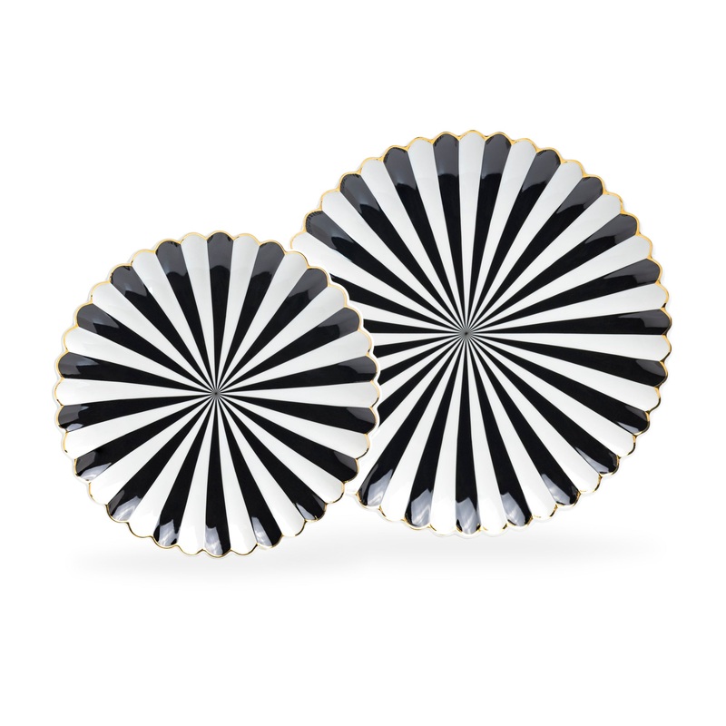 Beetlejuice Black and White Scallop Fine Porcelain Dessert/Dinner Plate