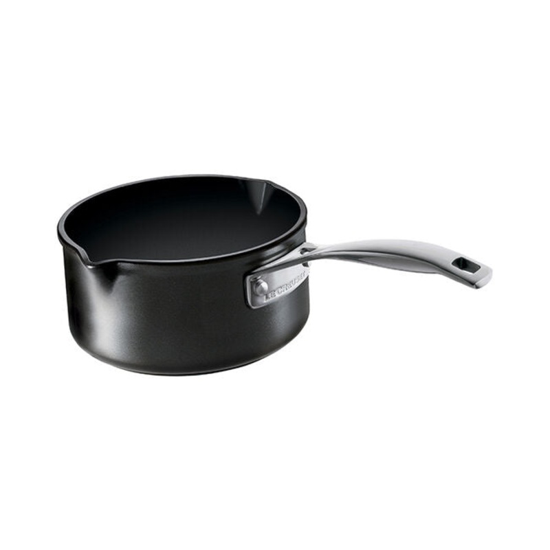 Le Creuset – PRO Toughened Non-stick Saucepan With Dual Pour Spouts