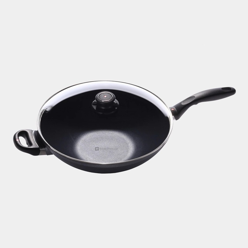 Swiss Diamond – 11.8″ Induction Wok w/Rack & Glass Lid