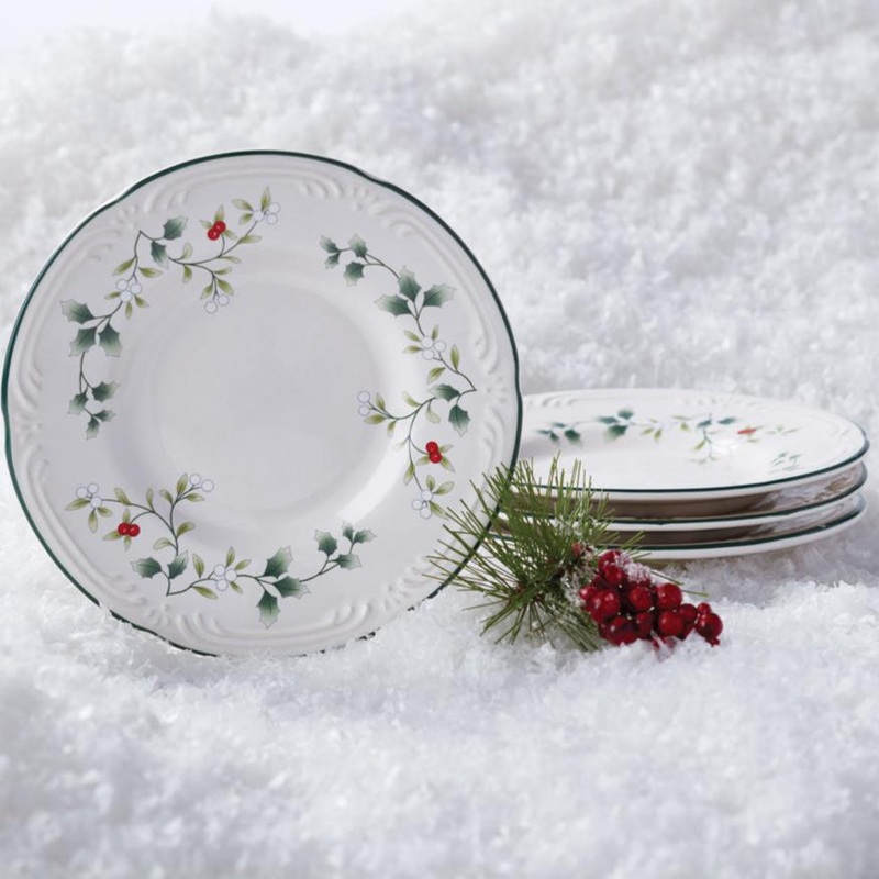 Winterberry Set of 4 Appetizer Plates