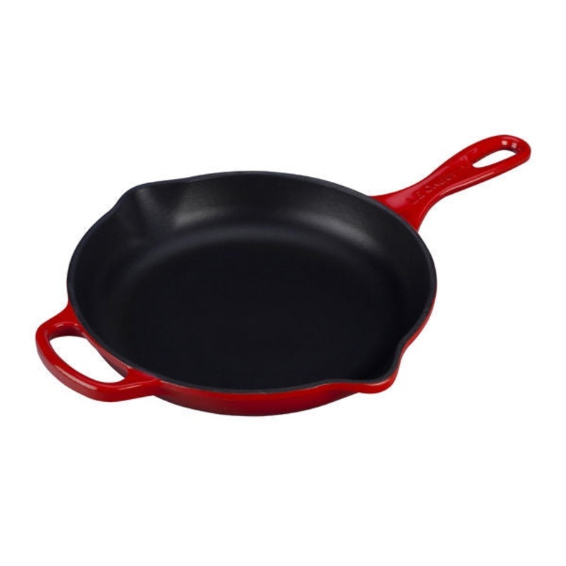 Le Creuset – 9″ Iron Handle Skillet – Cherry