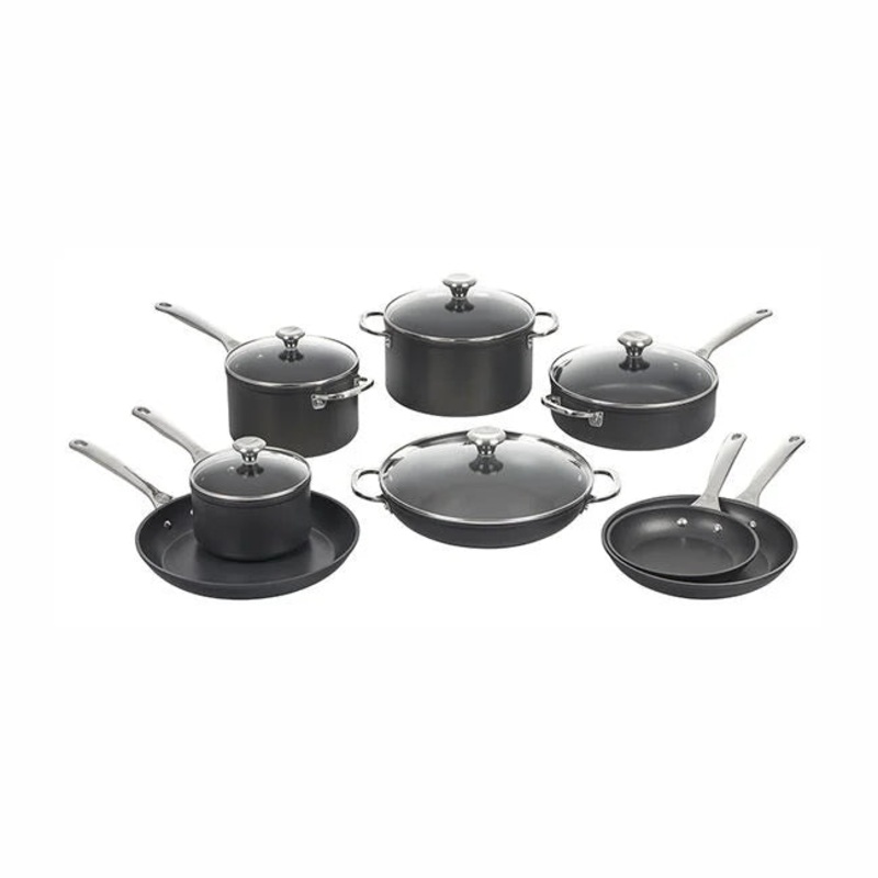 Le Creuset – Toughened Non-stick PRO 13-Piece Cookware Set